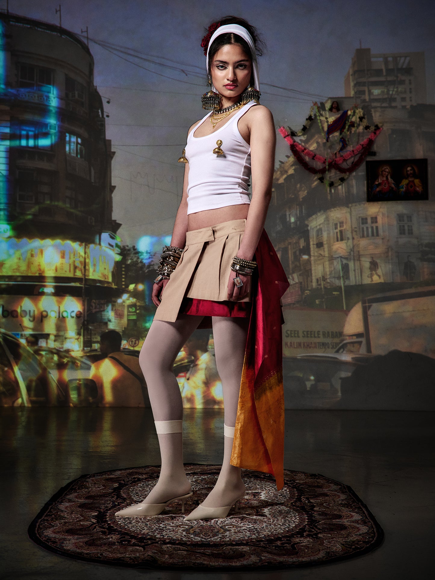 WITH BOTANICAL PRINT SAREE (L)