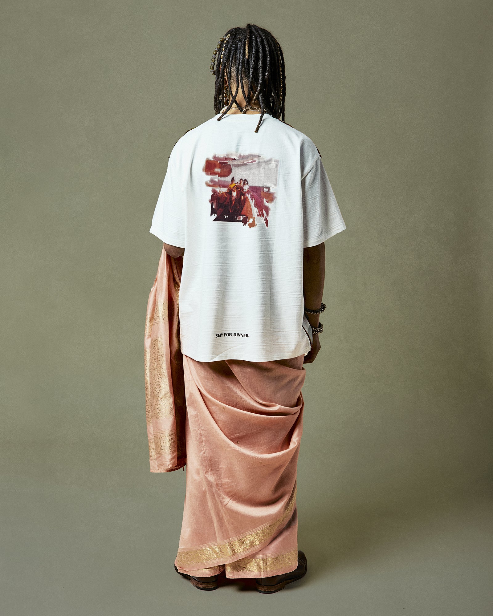 Unique Quinto T-Shirt featuring full-width slub yarn jersey with sari trimmings, and a retro 1960s polaroid print on the back - marrying old-world charm and new-age fashion.